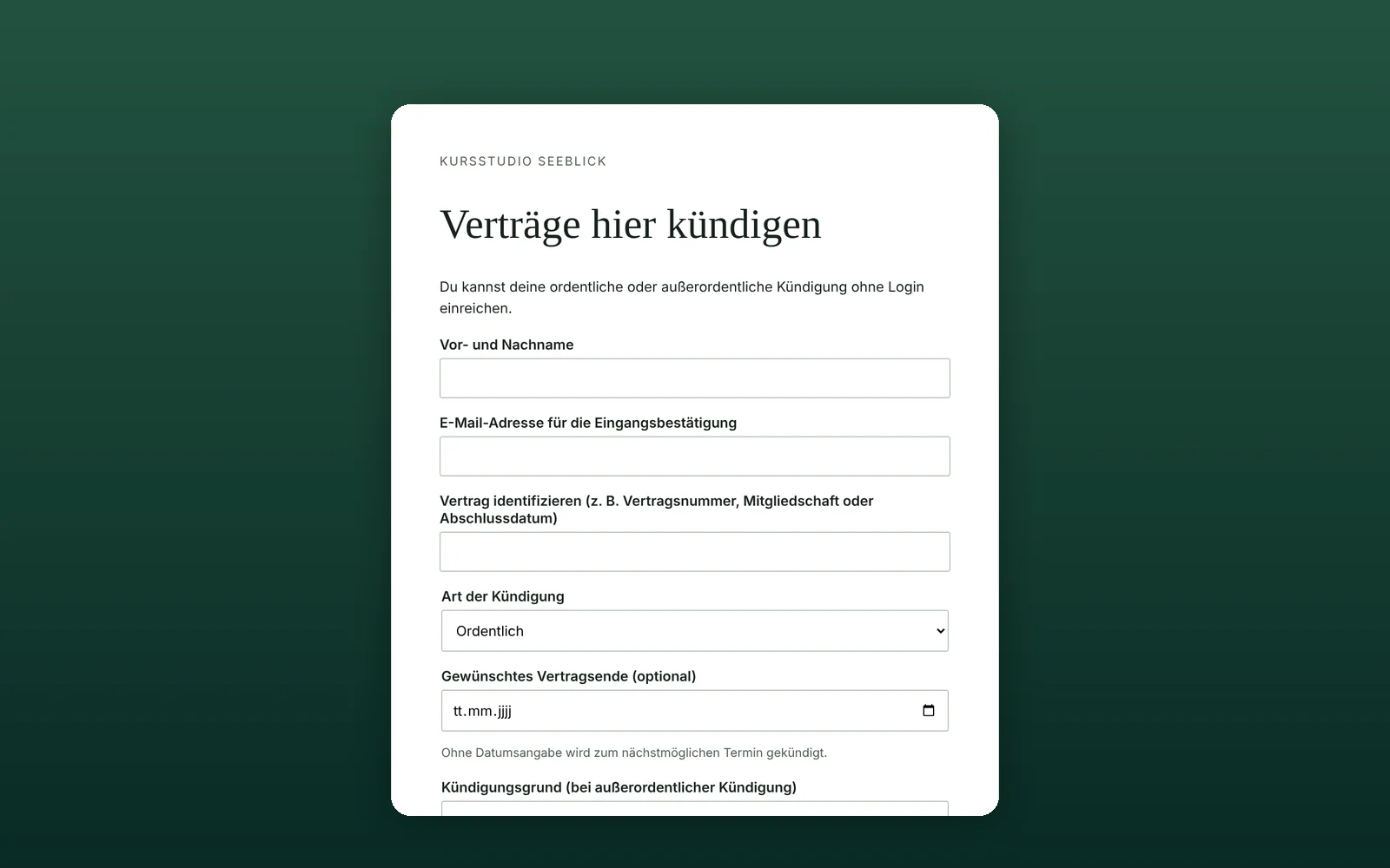 Kündigungsseite eines Kursstudios mit Feldern für Name, E-Mail, Vertrag und Art der Kündigung