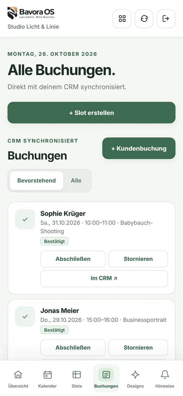 Alle Buchungen: bevorstehende Shootings mit den Aktionen Abschließen, Stornieren und Im CRM öffnen