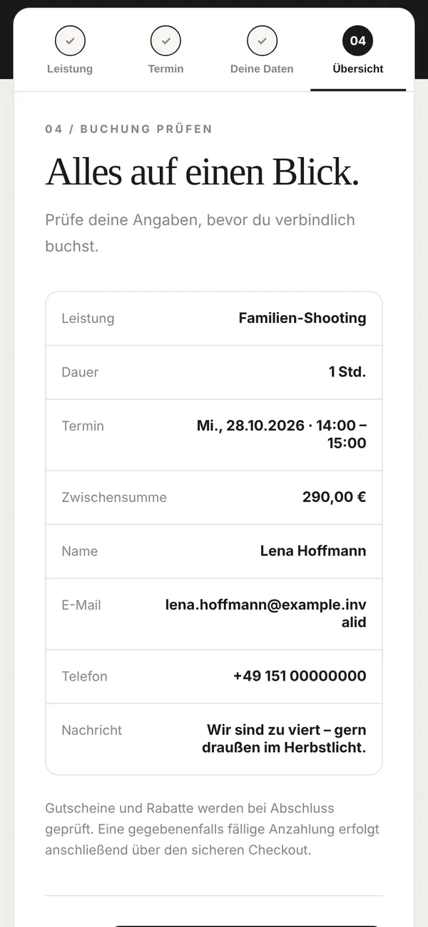 Schritt 4: Alles auf einen Blick mit Leistung Familien-Shooting, Dauer, Termin, Zwischensumme und Kontaktdaten